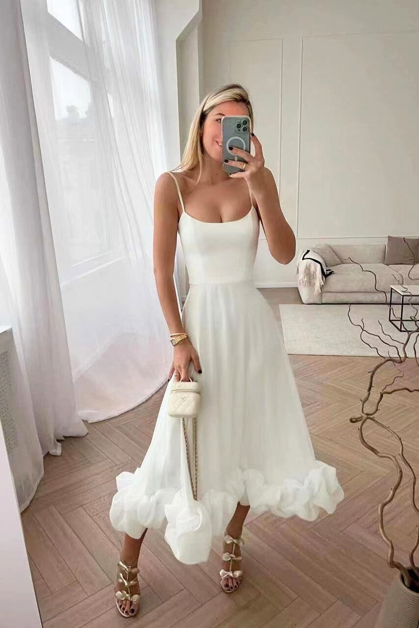 Juliette – Robe maxi à fines bretelles avec jupe évasée et ourlet à volants femme