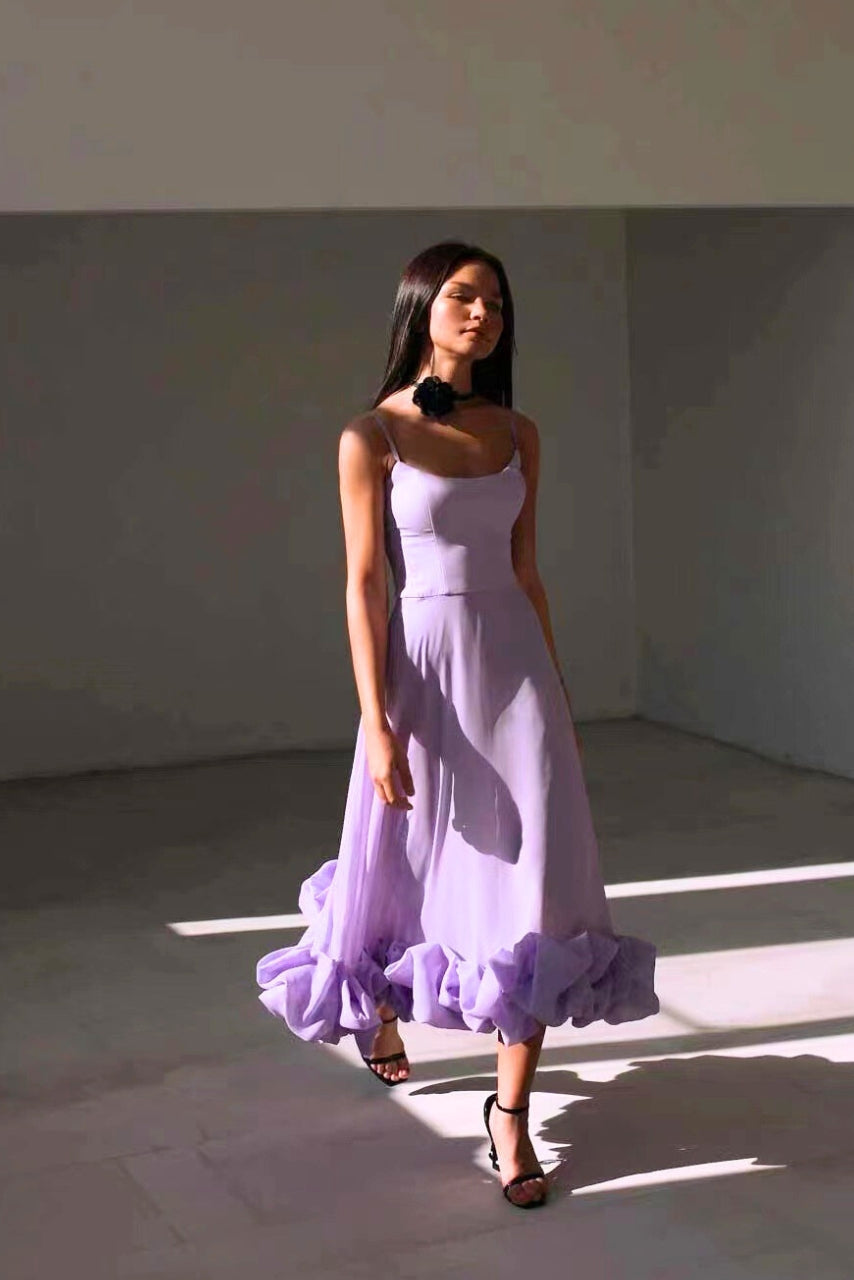 Juliette – Robe maxi à fines bretelles avec jupe évasée et ourlet à volants femme