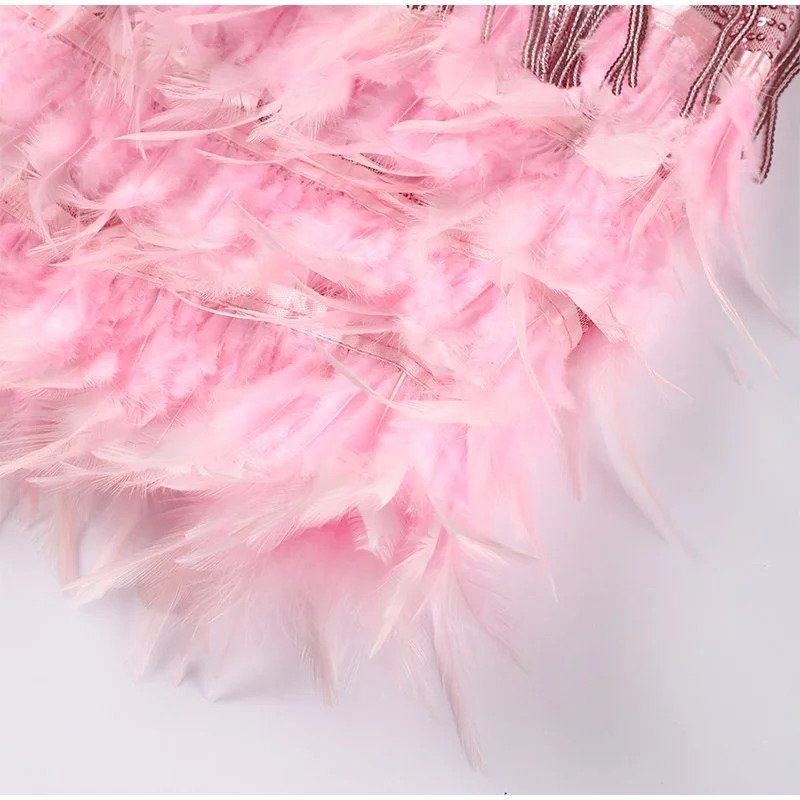 Manon – Robe mini à fines bretelles avec franges et ourlet à plumes femme