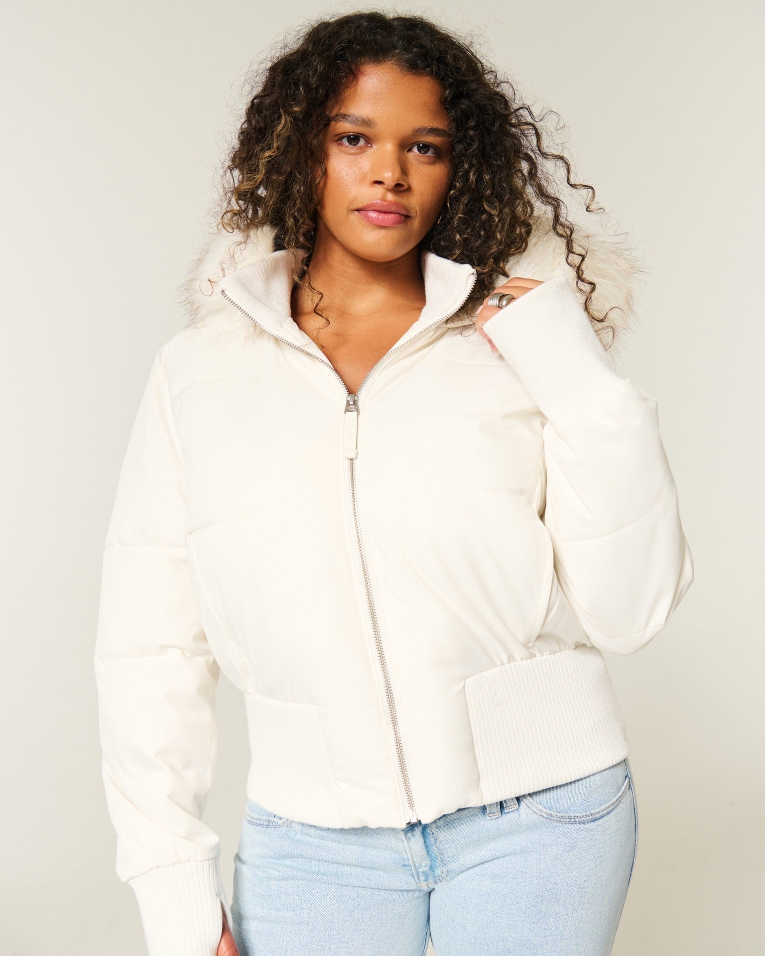 Adèle – Manteau matelassé d’hiver femme avec capuche amovible