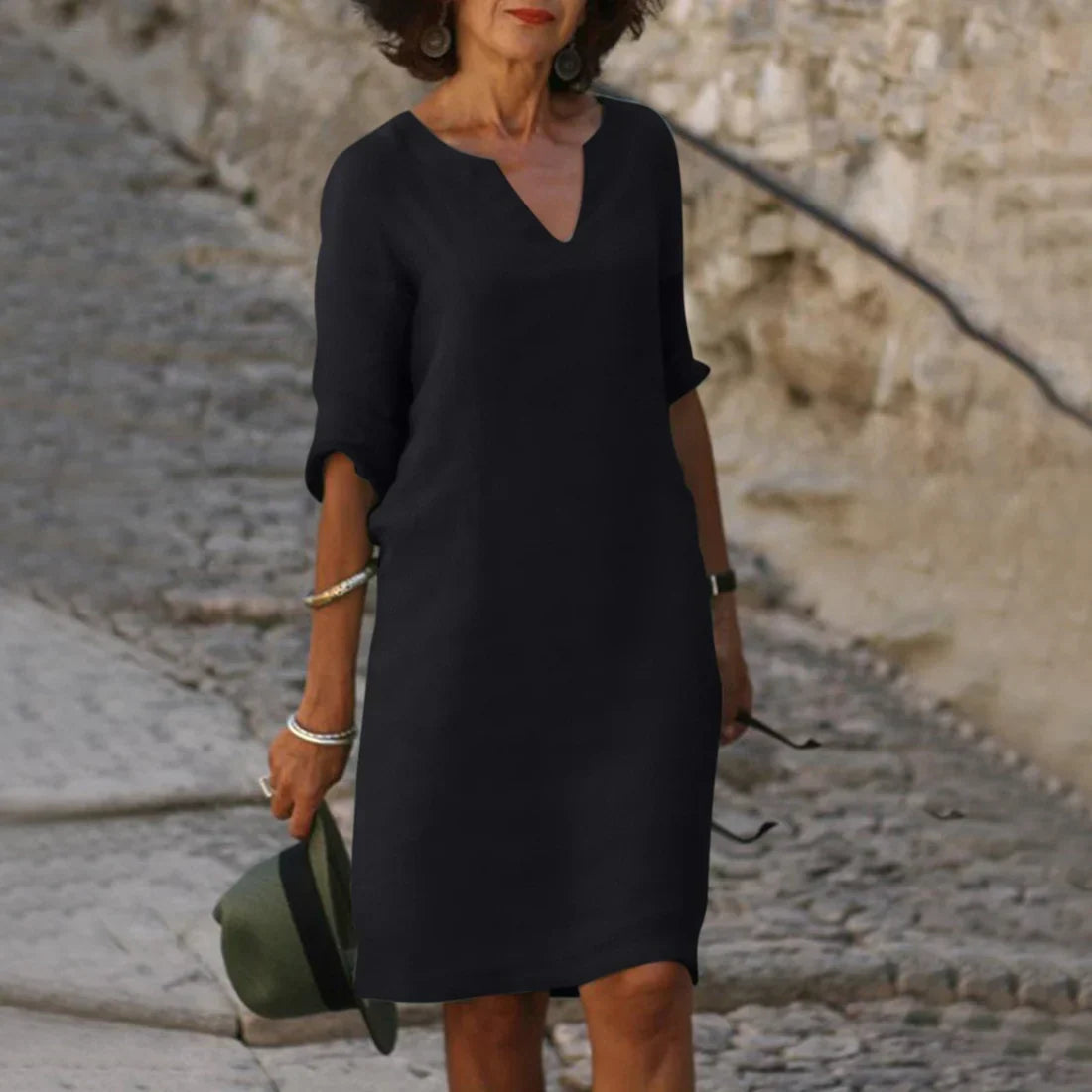 Bérénice – Robe midi à col en V et manches trois-quarts femme