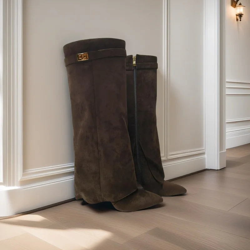 Camille – Bottes hautes femme à tige large avec boucle décorative