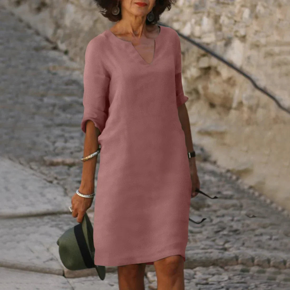 Bérénice – Robe midi à col en V et manches trois-quarts femme