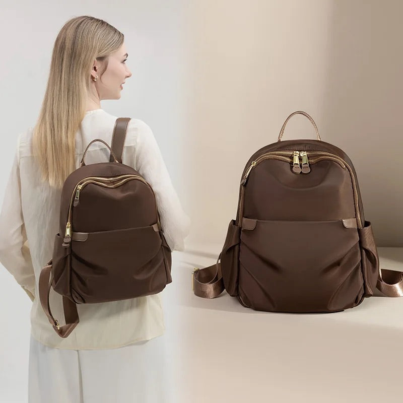 Clara – Sac à dos avec poches zippées et poches latérales