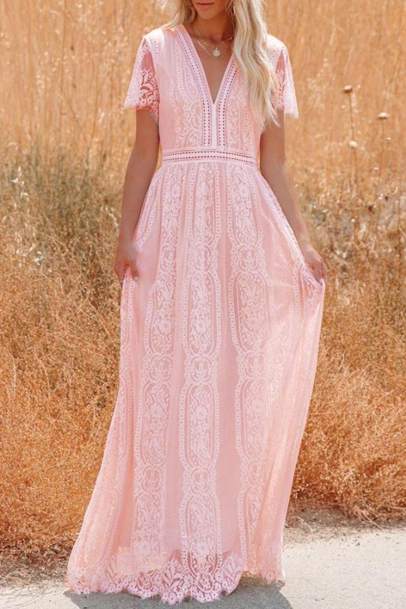 Léana – Robe Maxi en Dentelle Brodée avec Col V