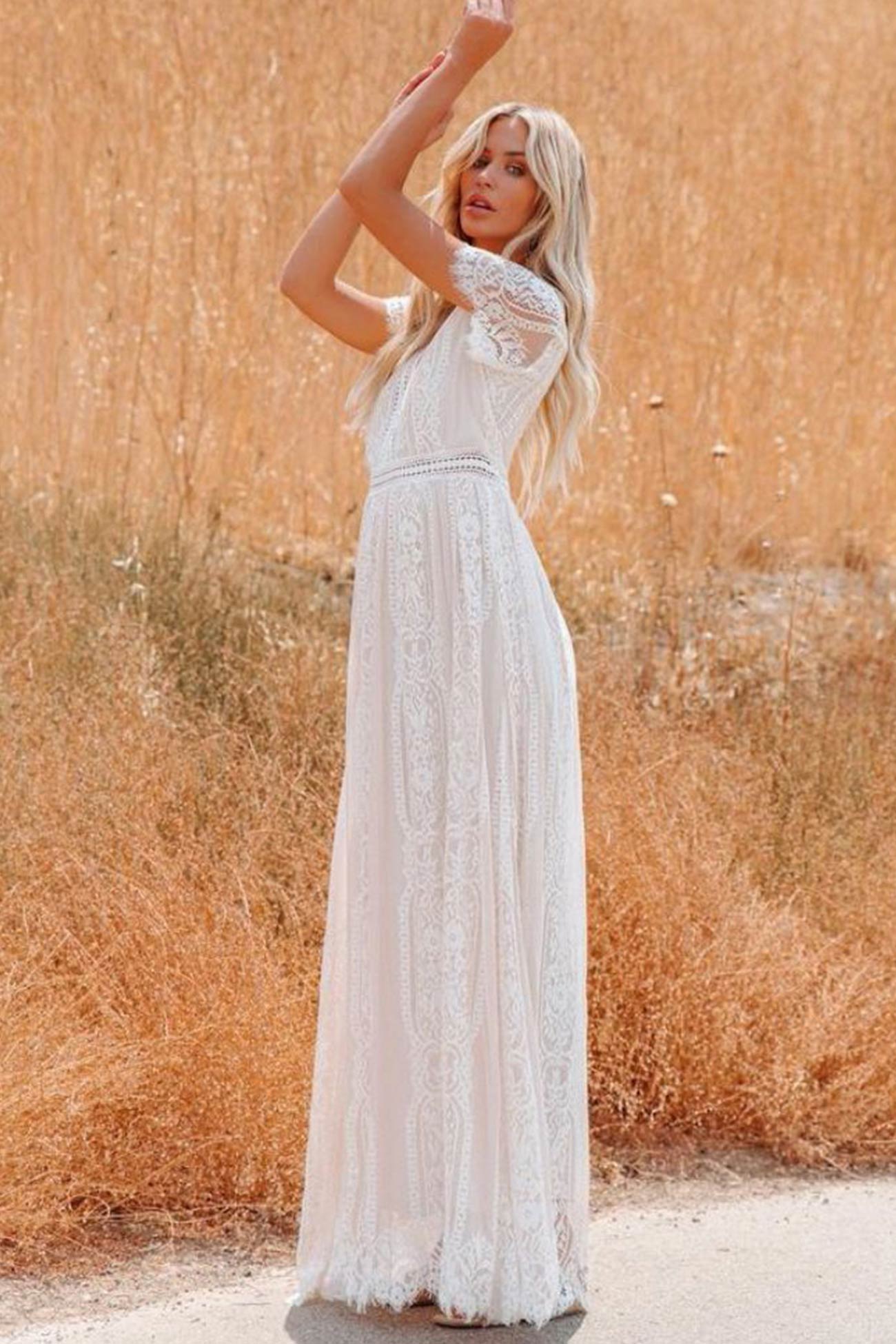 Léana – Robe Maxi en Dentelle Brodée avec Col V
