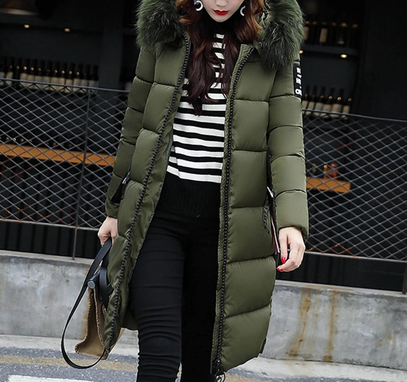 Sophie – Manteau long femme hiver matelassé avec col en fausse fourrure