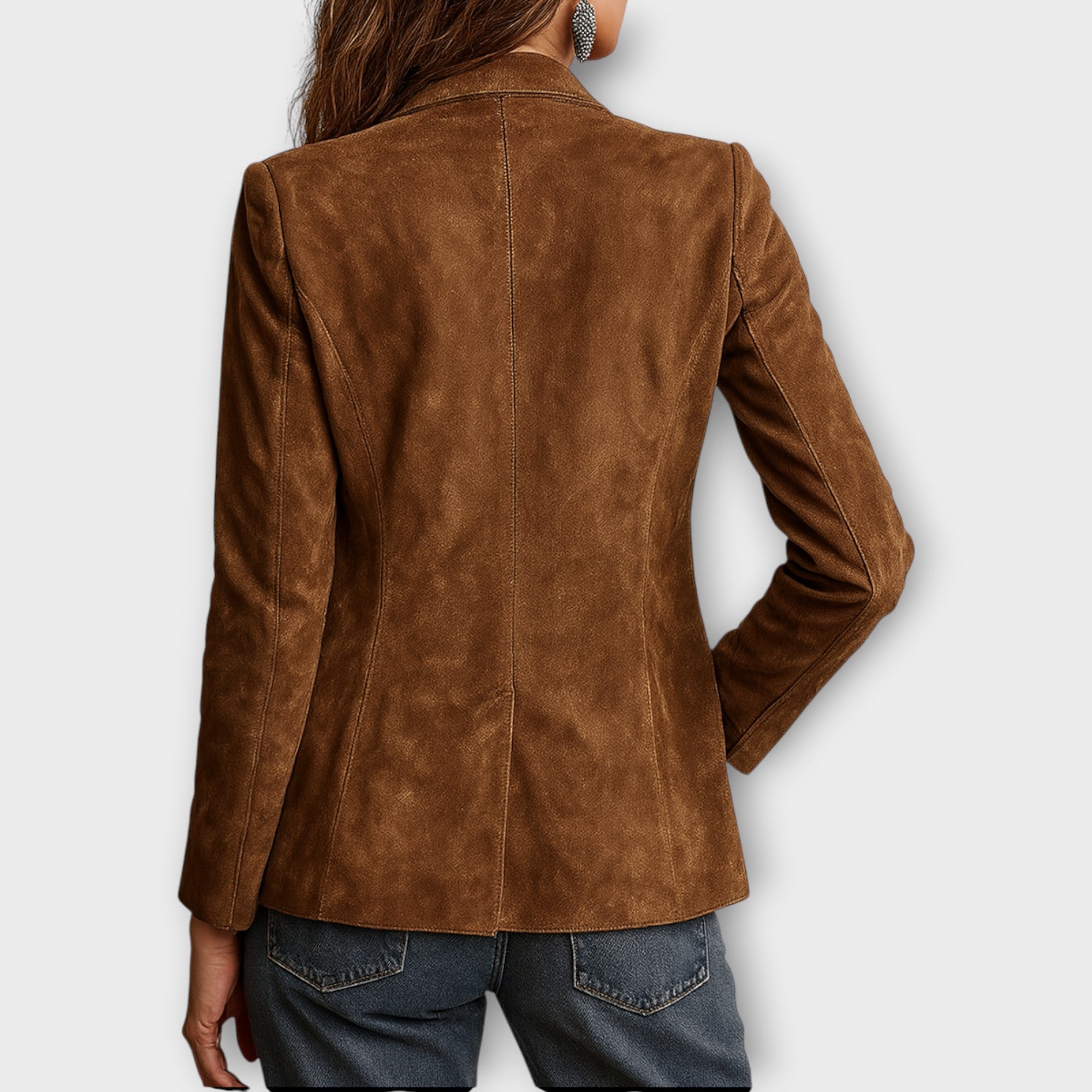 Blazer femme cintré en daim à boutonnage et poches devant 4