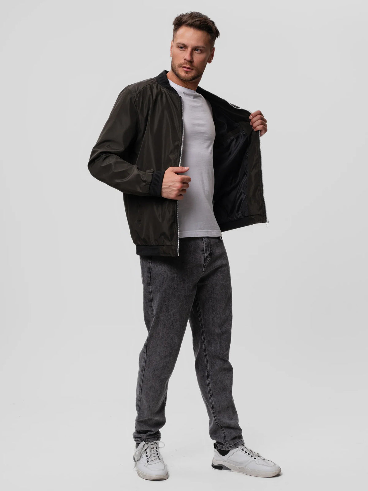 Bomber homme zippé à bords-côtes élastiques et zips décoratifs 8