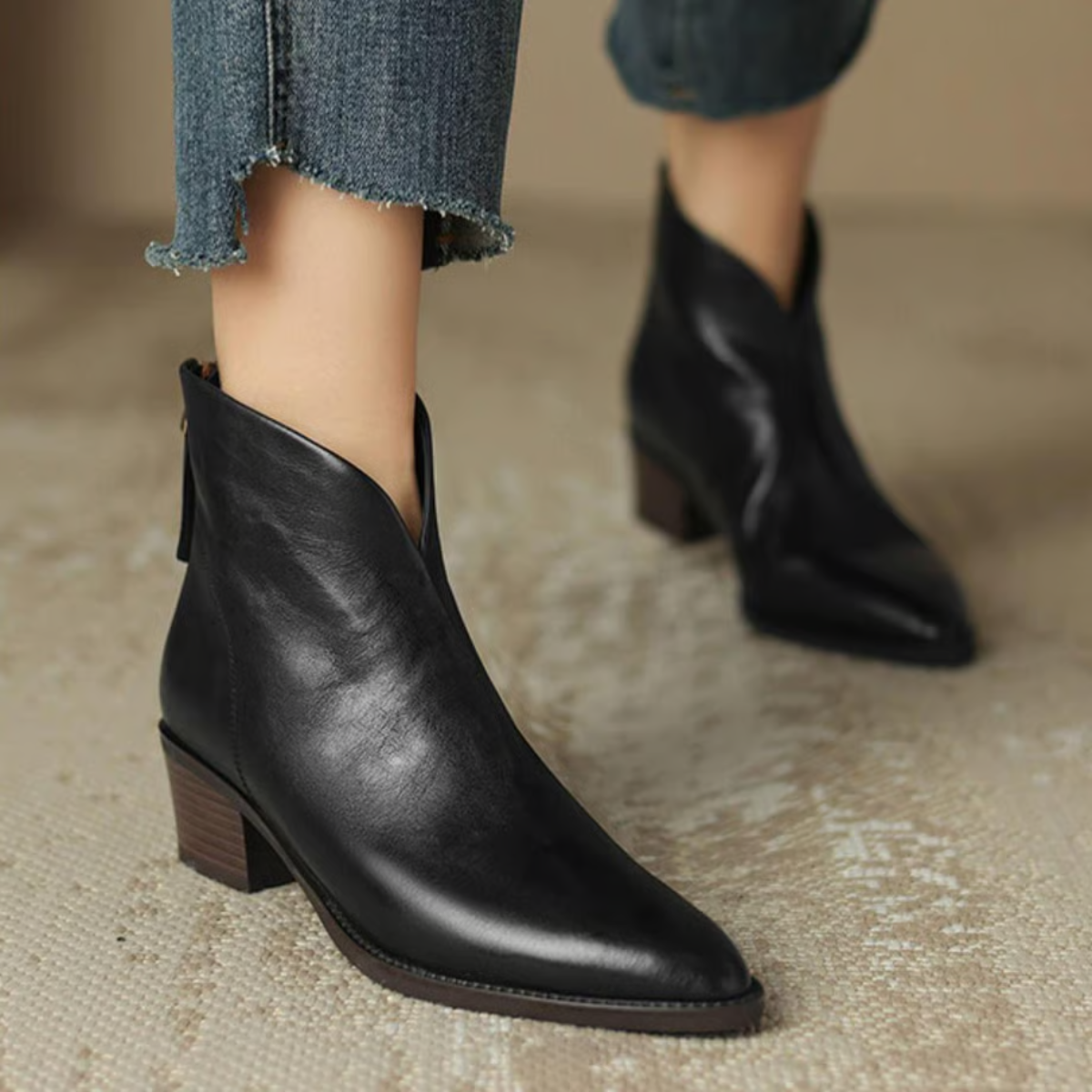 Bottines femme à talon bloc bas, bout pointu et zip arrière 4