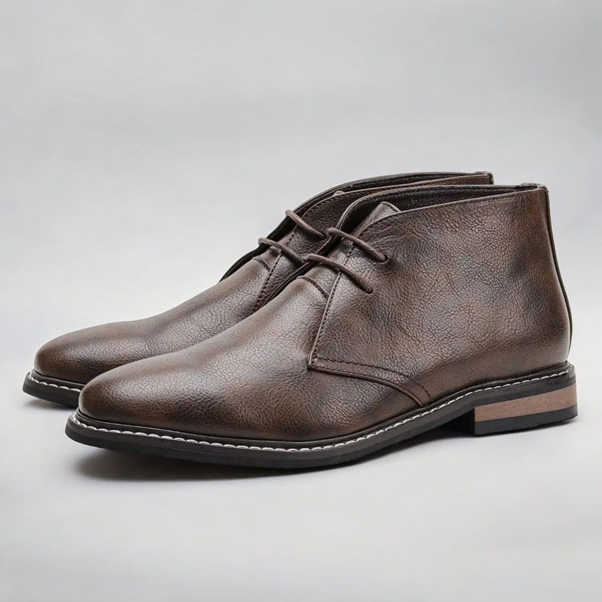 Bottines homme à lacets en cuir tige mi-haute 3
