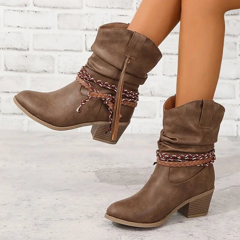 Bottines western femme à bout pointu et surpiqûres 1