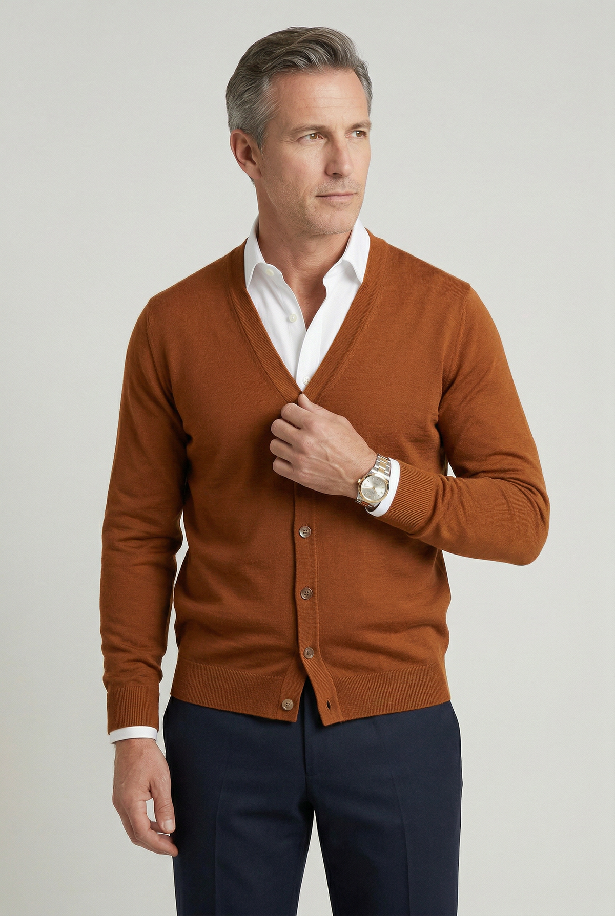 Cardigan homme à col en V boutonné en maille fine à manches longues 5