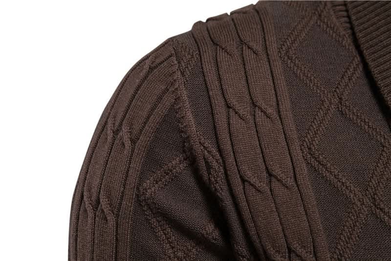 Cardigan homme en maille gaufrée boutonné à col rabattu 10
