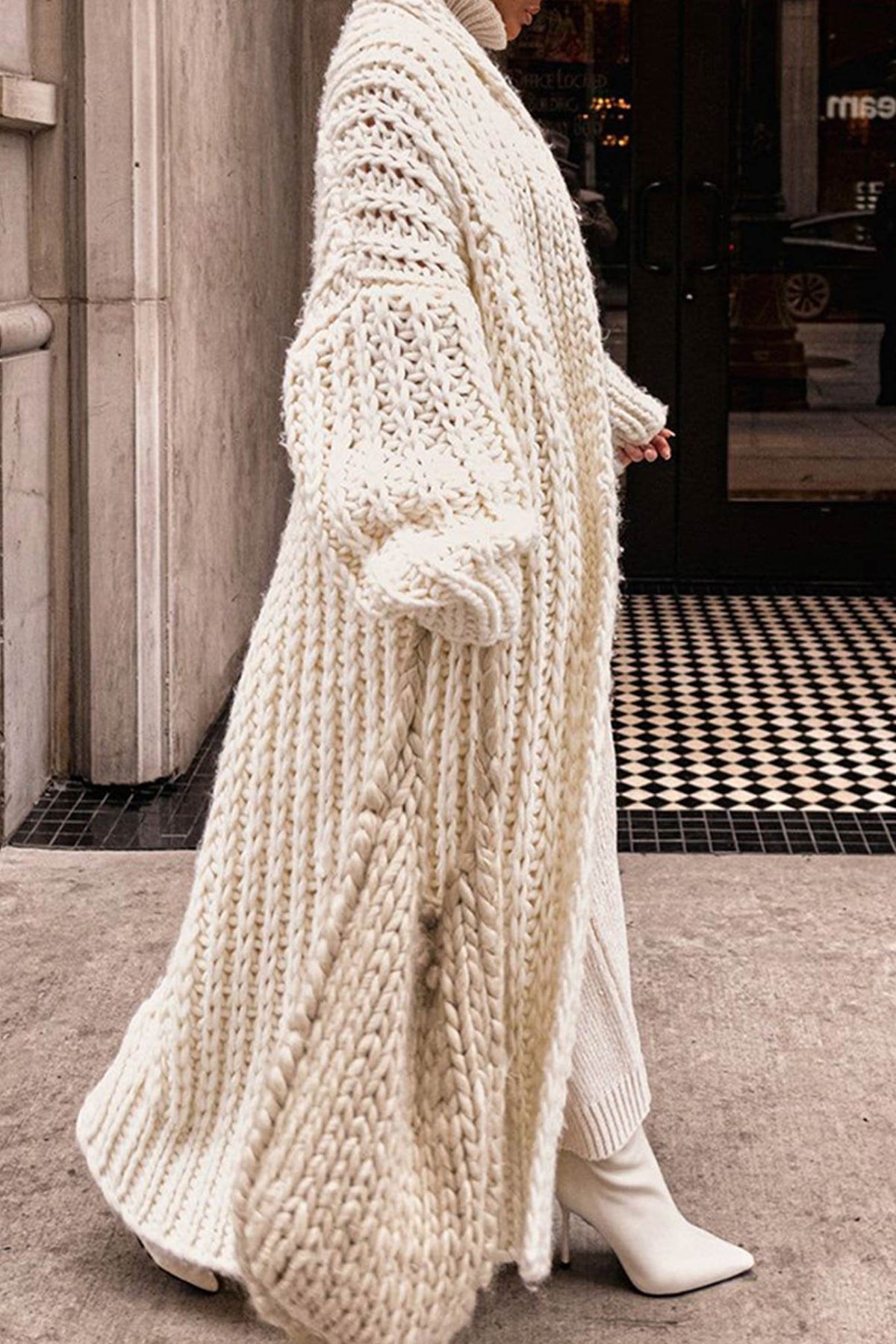 Cardigan long femme oversize en grosse maille ouvert devant 5