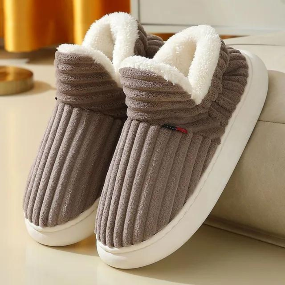 Chaussons d'hiver femme montants côtelés à col fourré 3