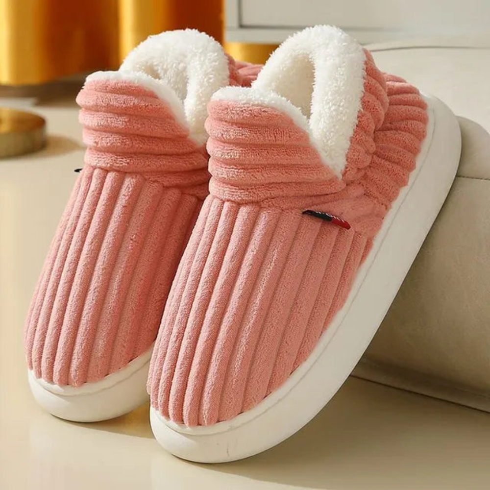 Chaussons d'hiver femme montants côtelés à col fourré 4