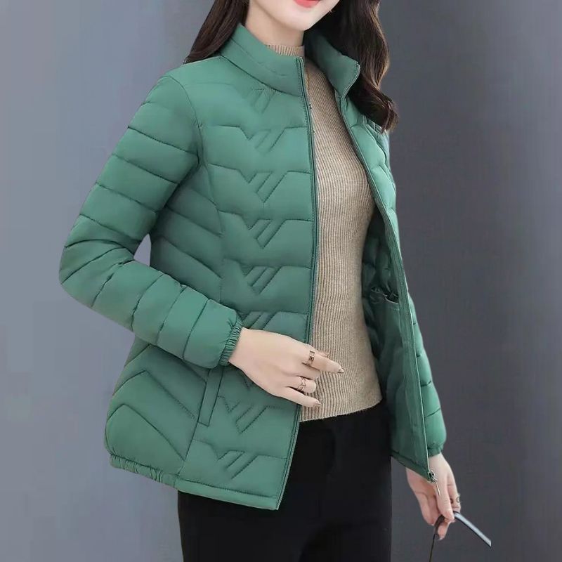 Doudoune femme à col montant zippée matelassée coupe courte 4