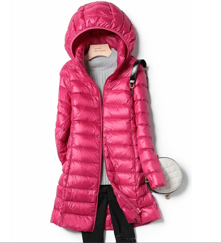 Doudoune femme longue à capuche légère brillante 7