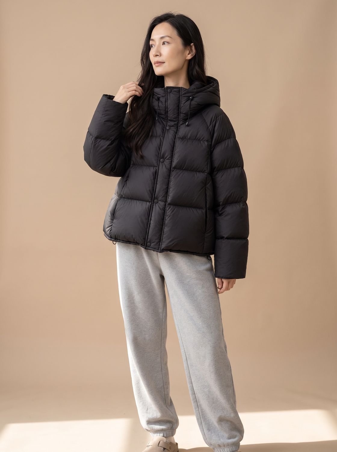 Doudoune oversize femme à capuche ajustable en duvet de canard 1