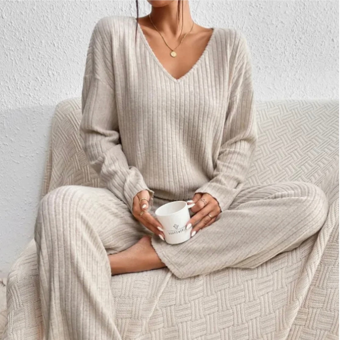 Ensemble femme deux pièces de détente à coupe ample et matière respirante 8