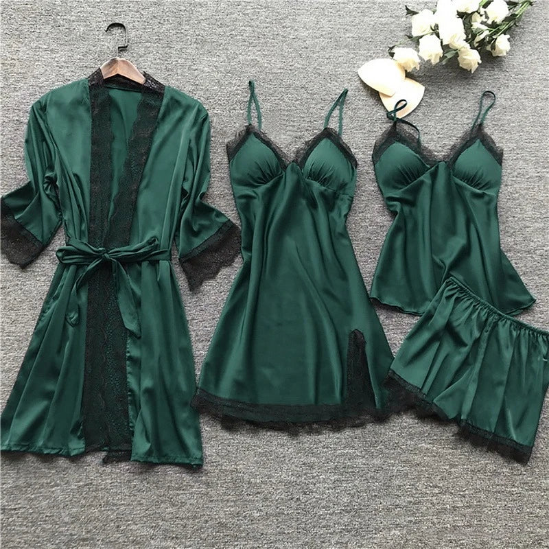 Ensemble pyjama femme en satin et dentelle avec caraco et peignoir 6