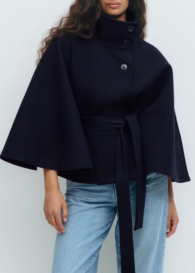 Manteau cape femme en laine à ceinture et col montant 7