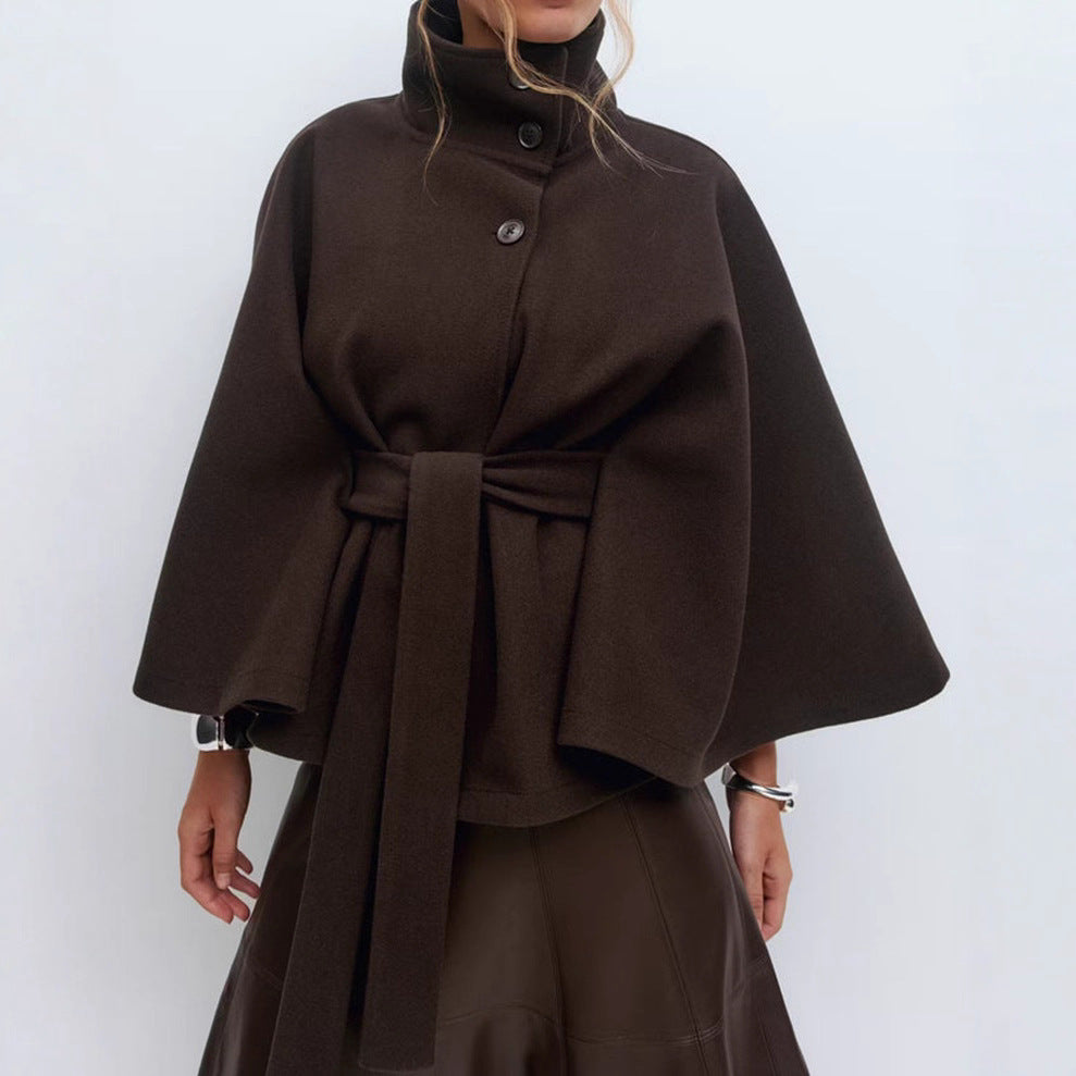 Manteau cape femme en laine à ceinture et col montant 8