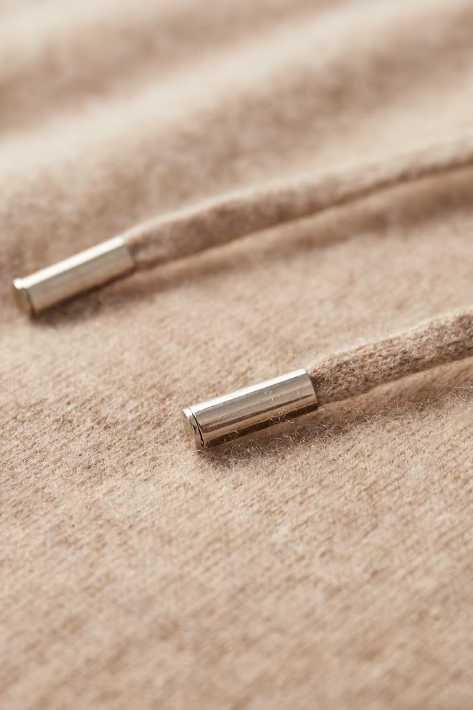 Pull à capuche homme en maille tricotée à cordon de serrage et bords côtelés 6