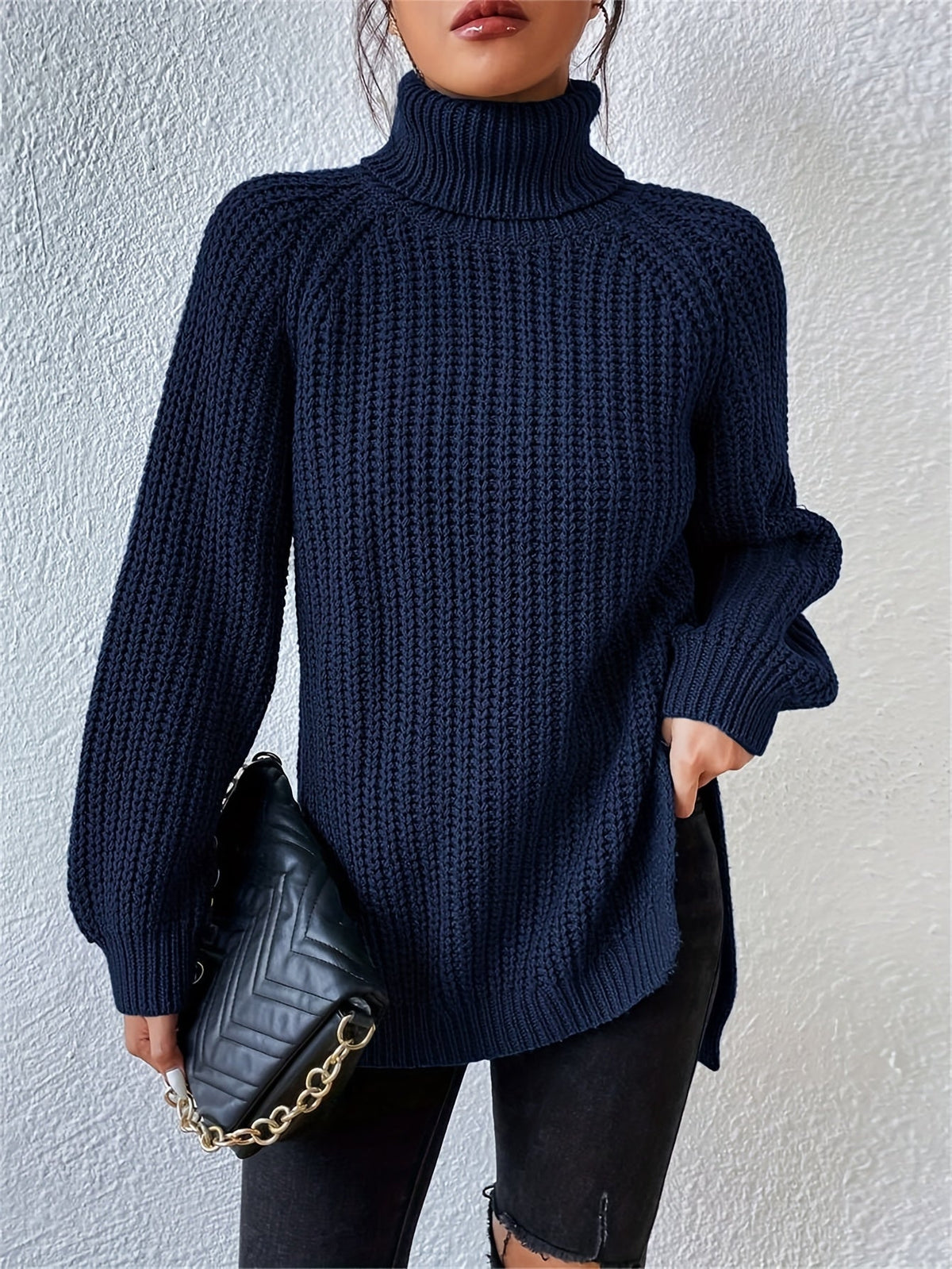Pull col roulé femme en grosse maille à manches raglan 1
