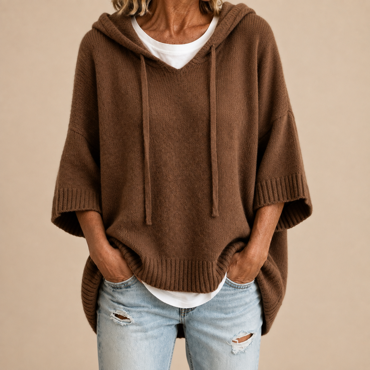 Pull femme à capuche ample en maille 3