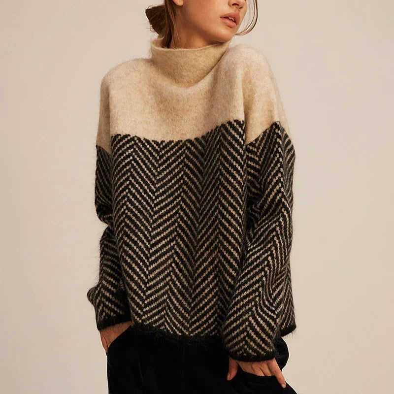 Pull femme à col montant et manches longues 1