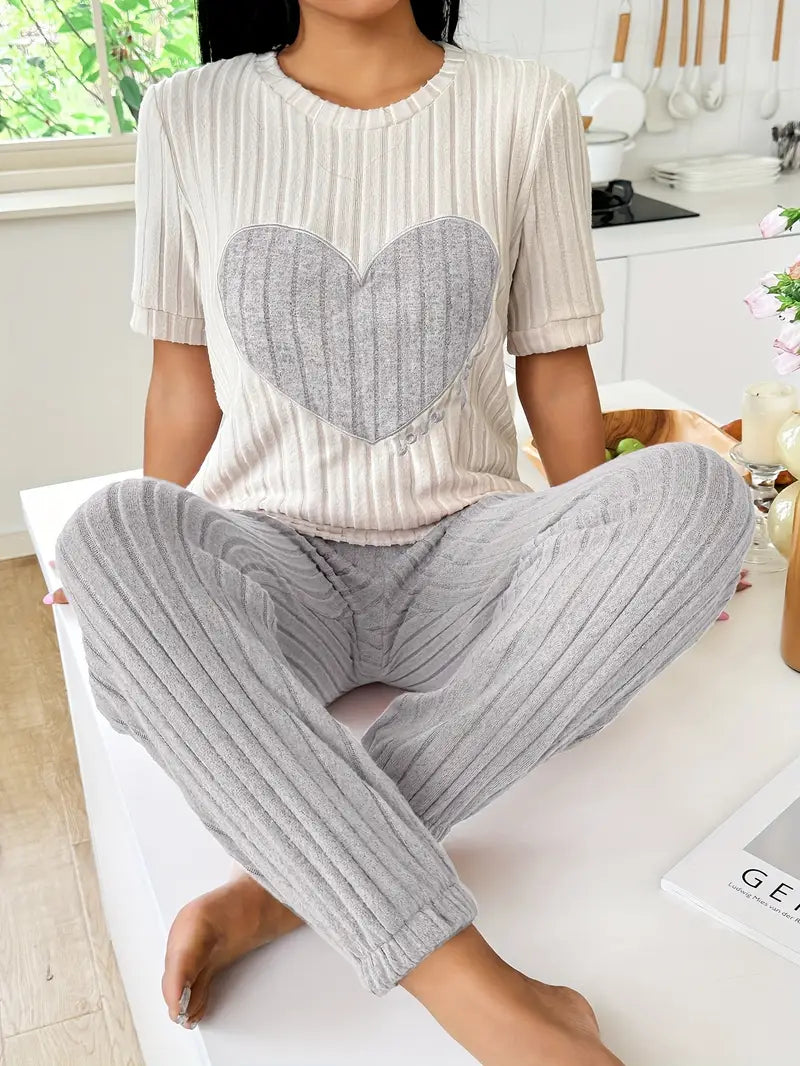 Pyjama femme en maille côtelée à motif cœur et manches courtes 2