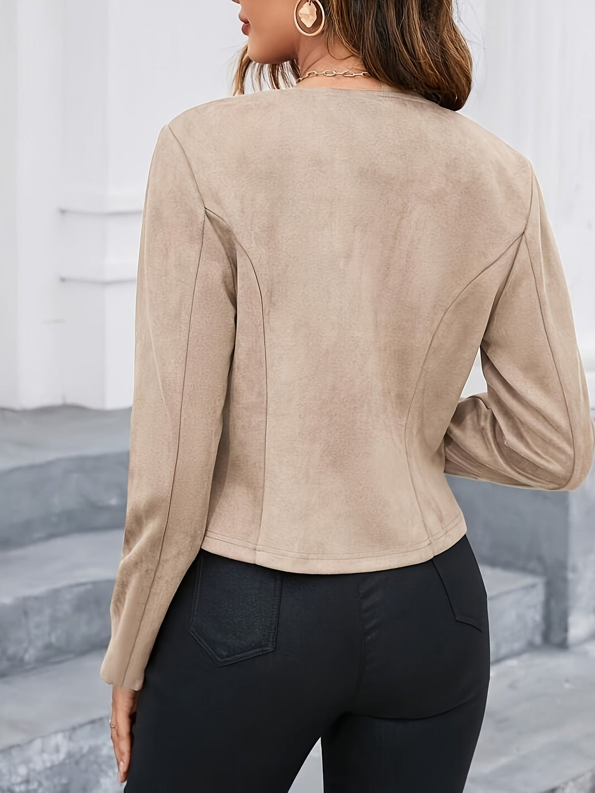 Veste courte femme en suédine cintrée à fermeture éclair 4
