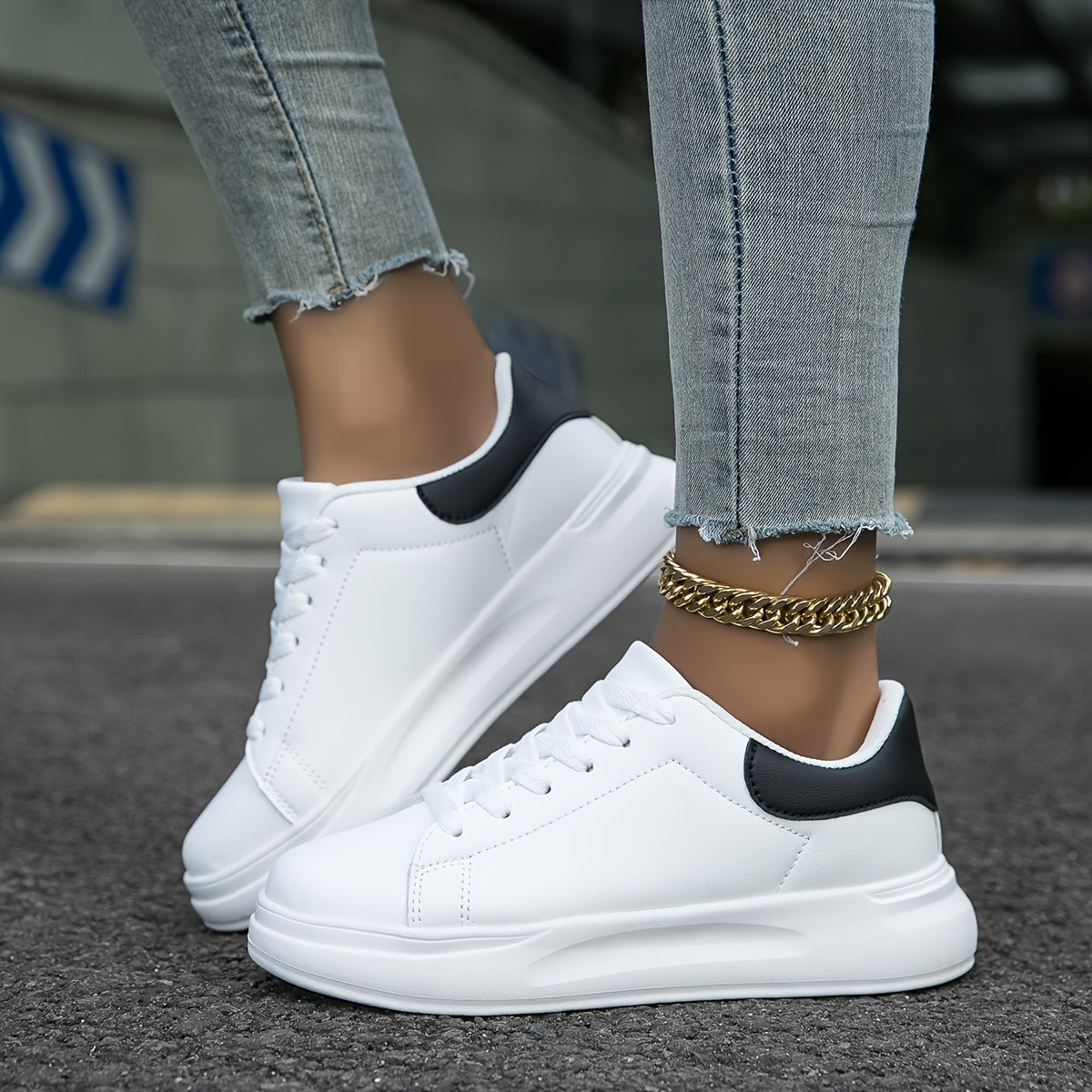 Baskets blanches femme – confort renforcé et maintien longue durée