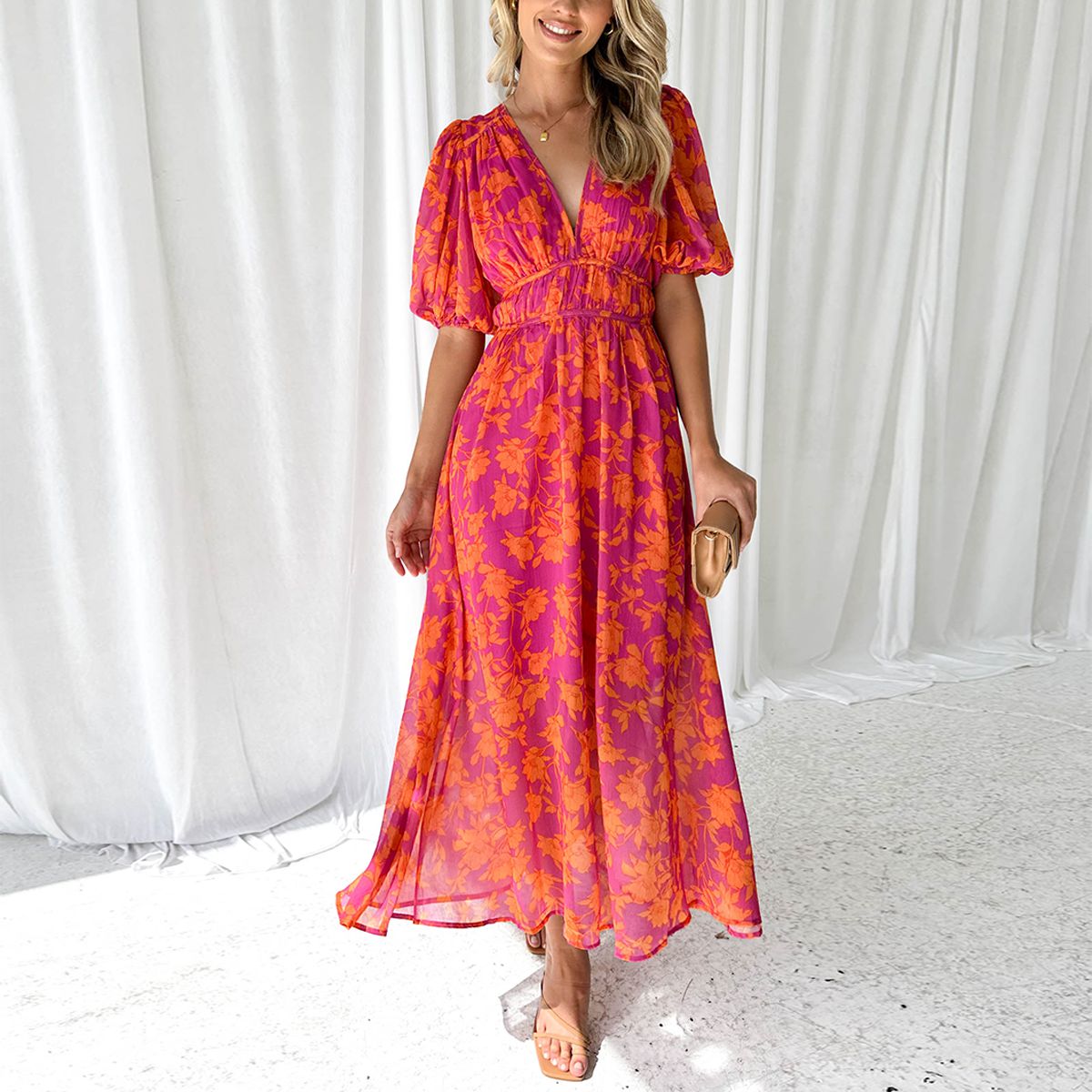 Robe longue d'été pour femme élégante avec col en V et coupe flatteuse confortable