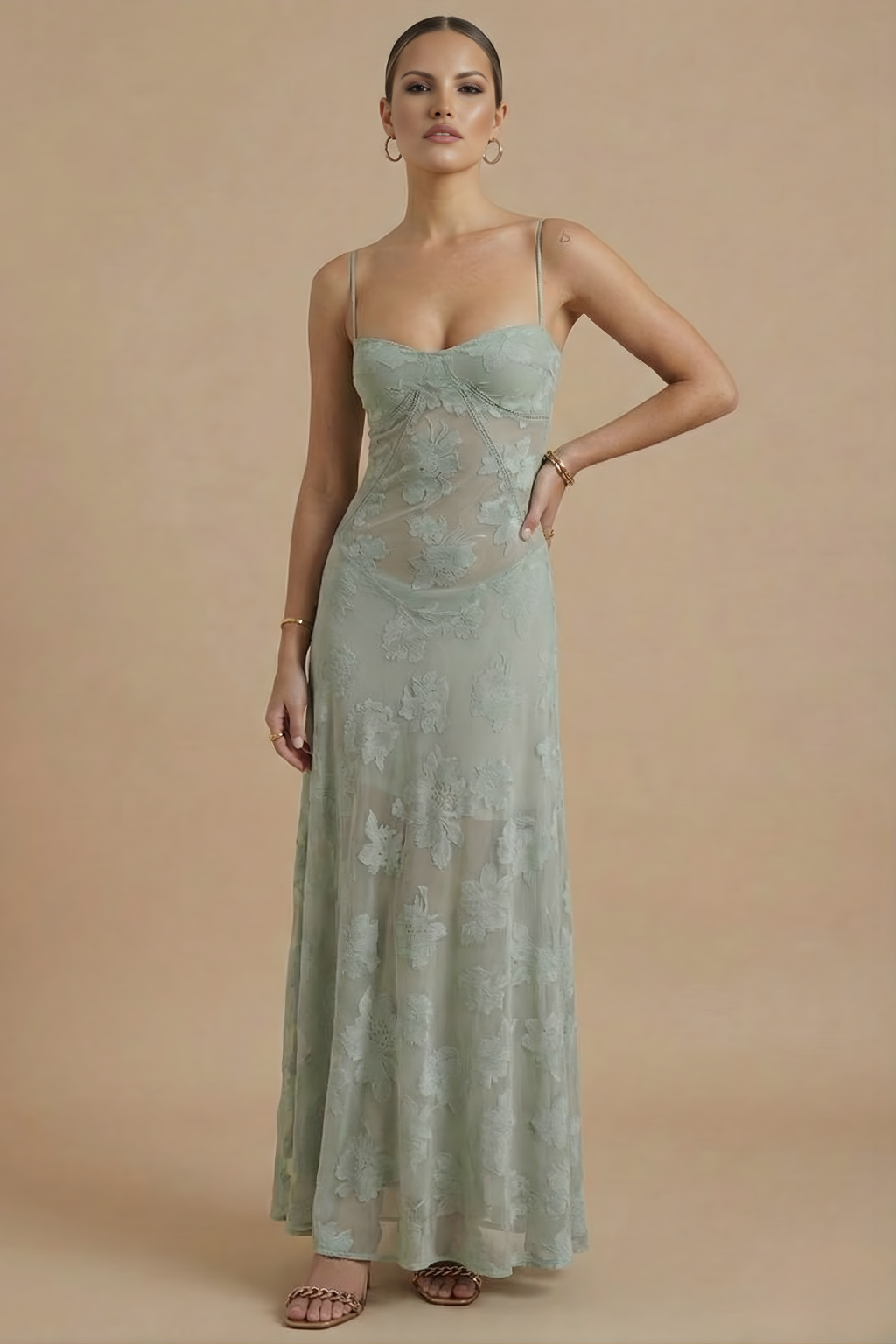 Joséphine – Robe maxi fleurie élégante à bretelles fines et corsage ajusté femme