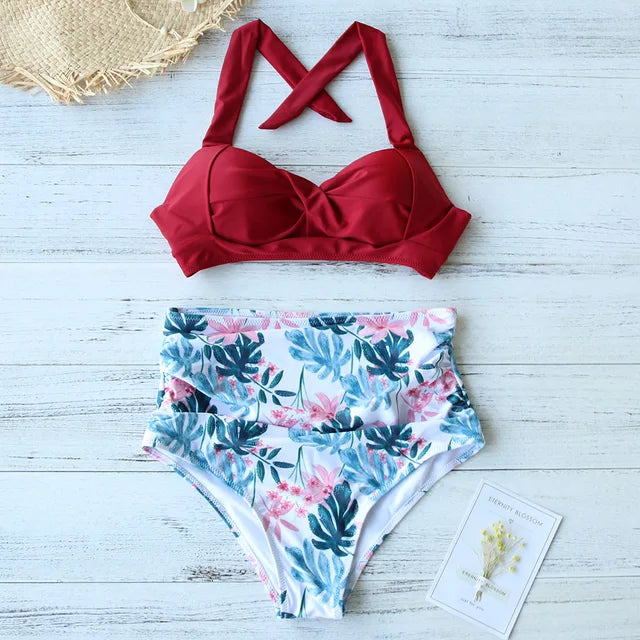 Bikini taille haute avec haut galbant – élégance rétro et maintien moderne pour toutes les silhouettes