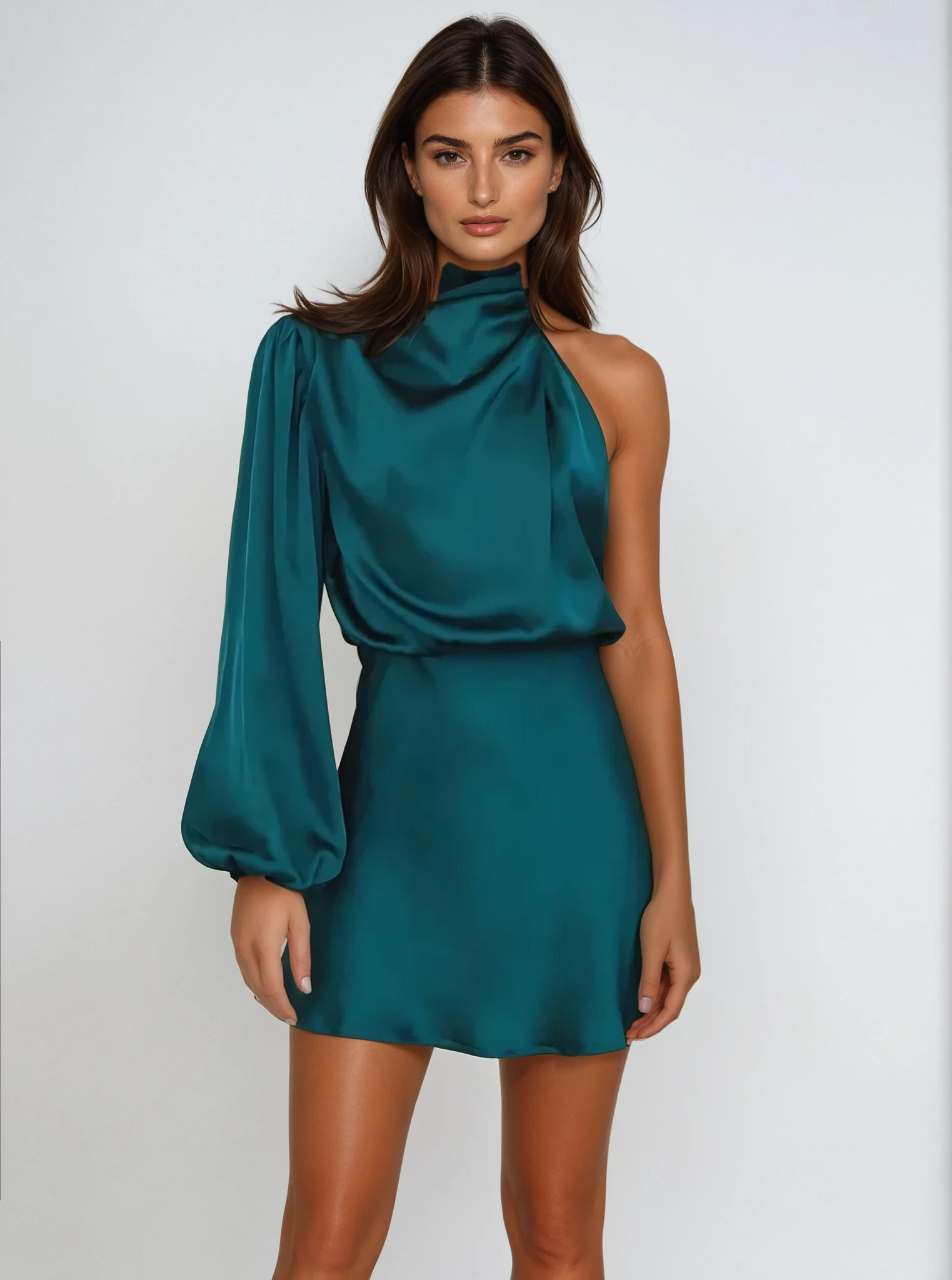 Robe de soirée satinée asymétrique à une manche – coupe mini/midi élégante