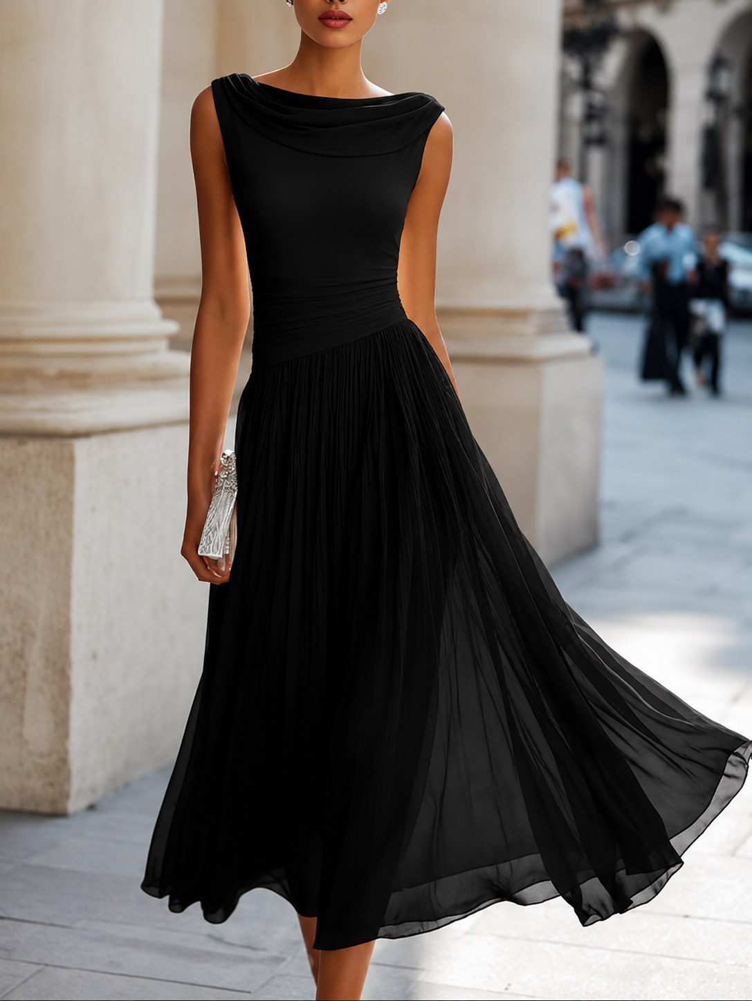 Robe midi élégante à décolleté froncé et jupe fluide