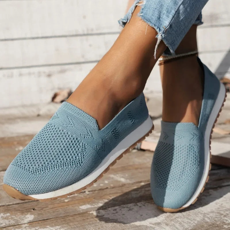 Mocassins femme à enfiler – élégance sobre et confort ergonomique