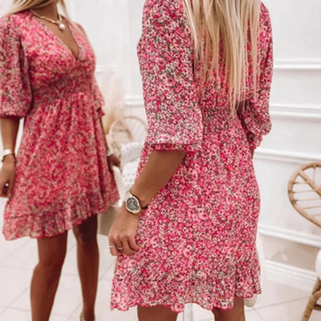 Robe midi d'été à col V et manches courtes – élégance fraîche pour les journées ensoleillées