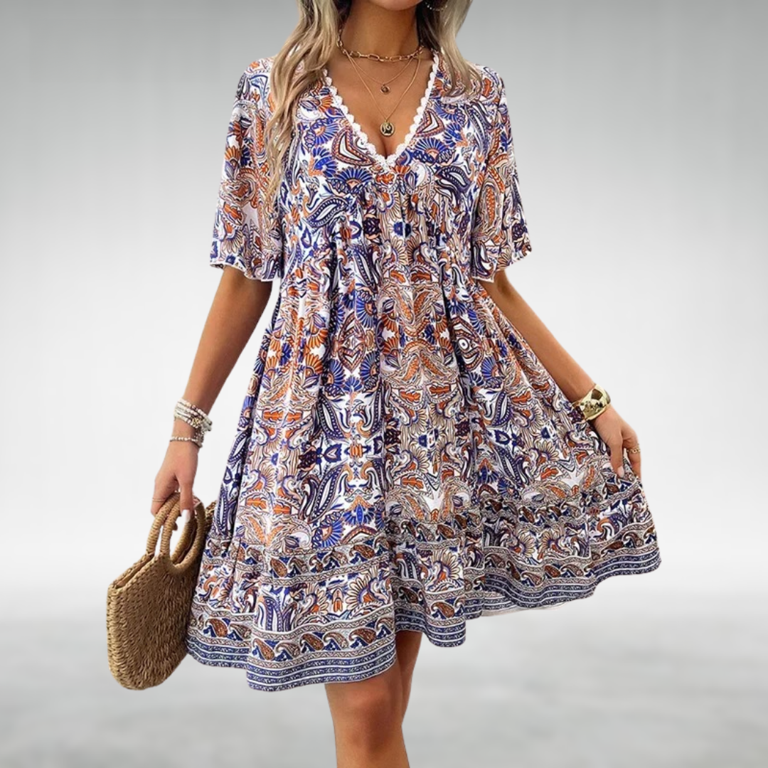 Robe courte bohème à décolleté en V et motif ethnique