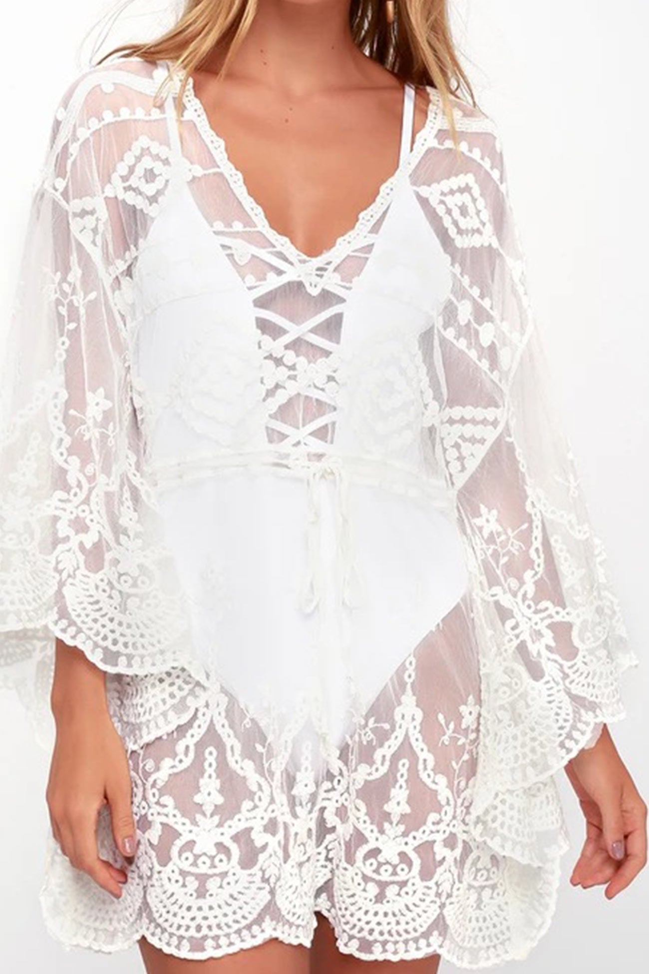 Soline – Robe de Plage Transparente en Dentelle et Crochet