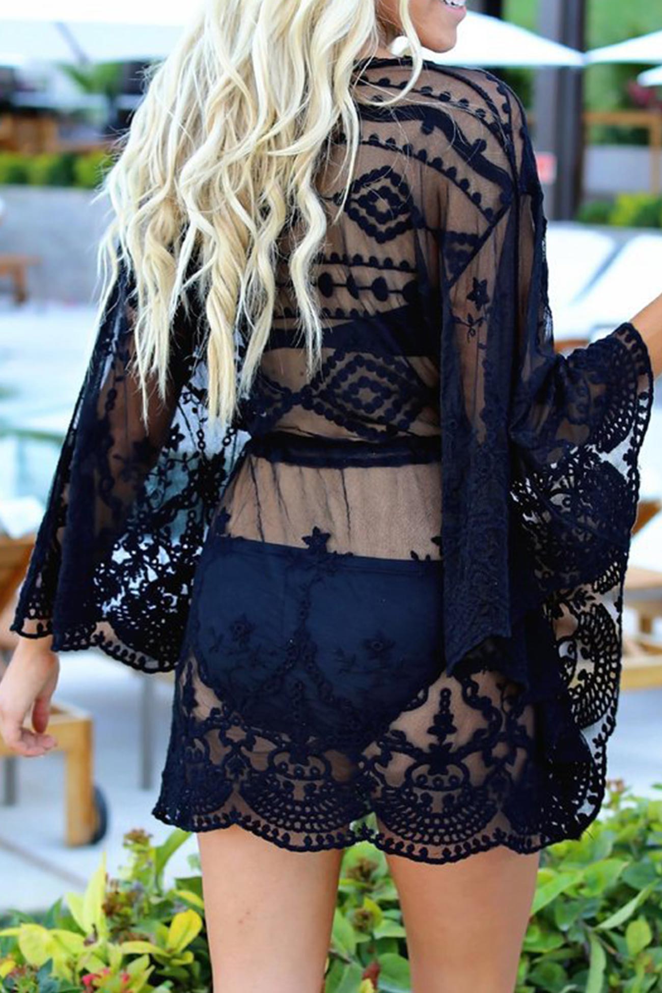 Soline – Robe de Plage Transparente en Dentelle et Crochet