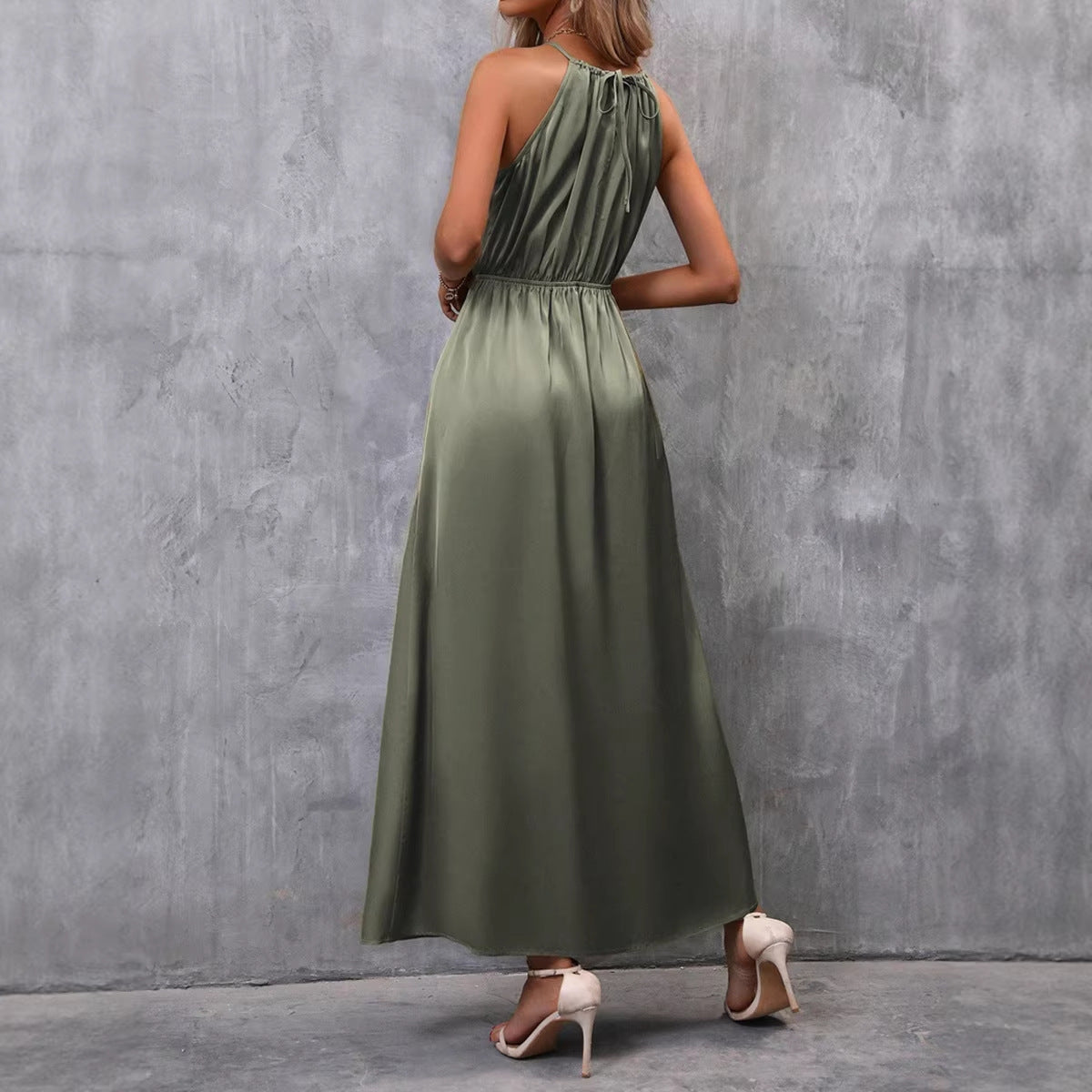 Robe longue élégante à fente et top noué au tombé fluide et féminin