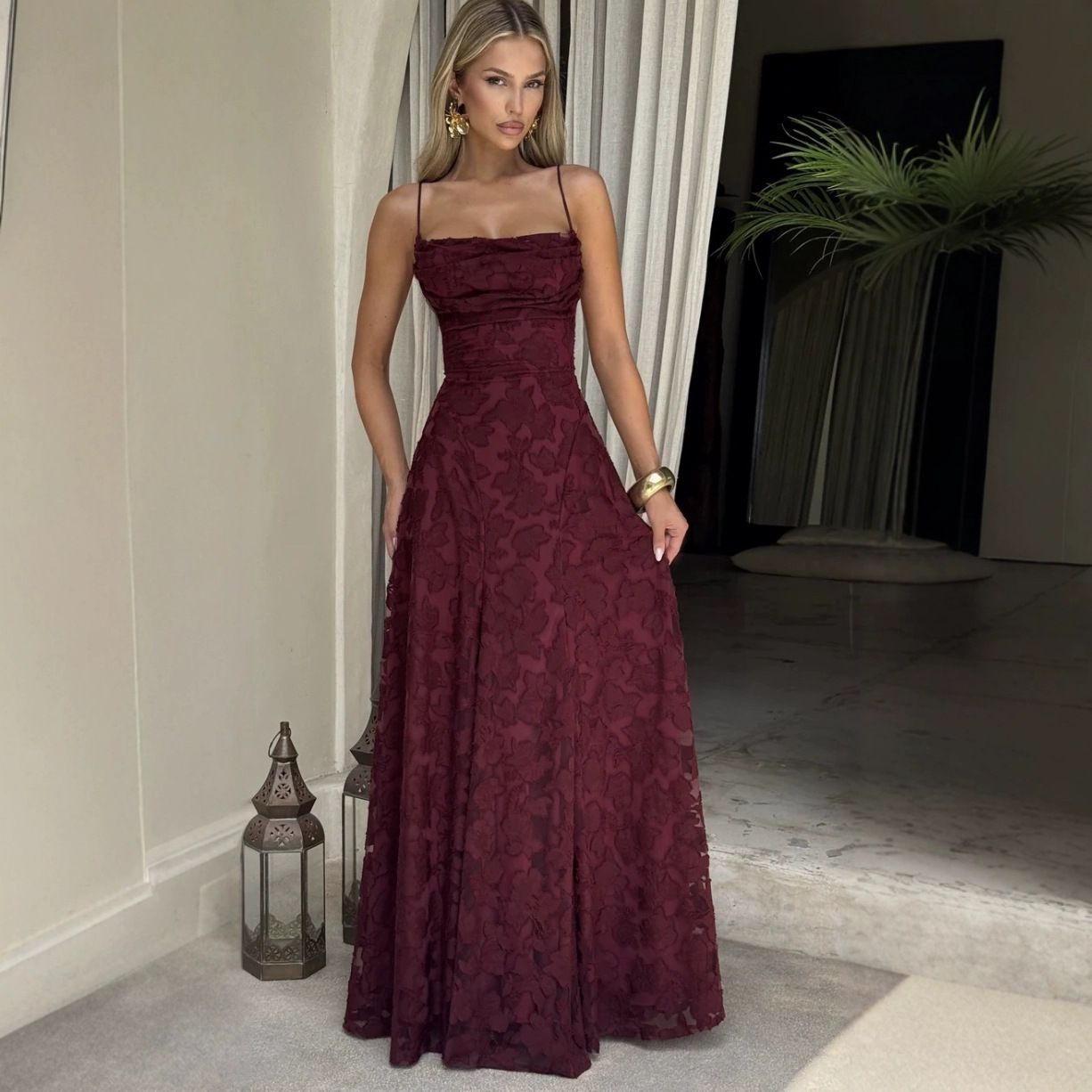 Marguerite – Robe maxi d'été à appliqués en dentelle fleurie femme