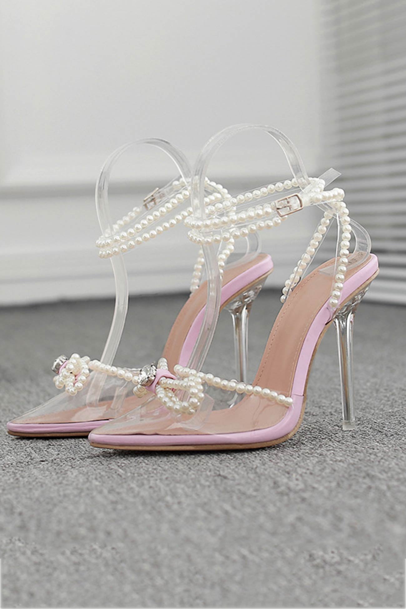 Capucine – Escarpins Pointus à Talons Hauts avec Nœud et Perles