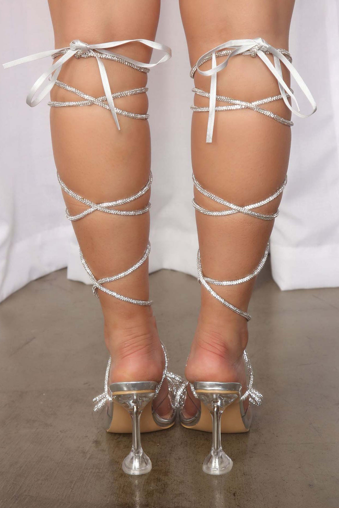Élise – Sandales à Talons avec Brides Strassées et Bout Carré