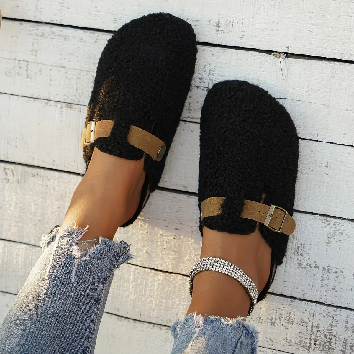 Émilie – Chaussons à enfiler avec boucle femme